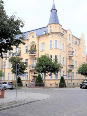 Hübsche DG-Altbauwohnung mit Turmzimmer