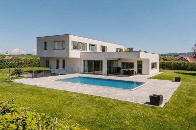 ARCHITEKTENTRAUM MIT WEITLÄUFIGEM GRUNDSTÜCK!Moderne Villa nahe Ried