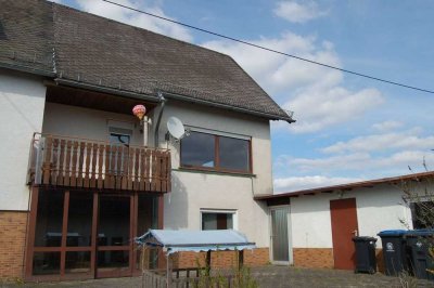 "HIER WILL ICH WOHNEN - BEZUGSFÄHIGES WOHNHAUS - MIT EINBAUKÜCHE - IN IDYLLISCHEM EIFELORT"