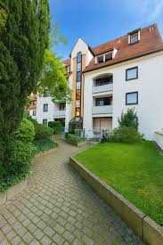 Gepflegte 2,5-Zimmer Wohnung im 2. OG in Ulm-Mitte mit Balkon und Tiefgaragenplatz