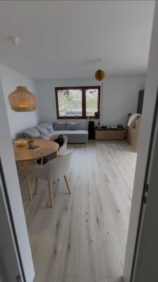 Nachmieter zum 01.12.25 gesucht; Helle 2-Zimmer-Wohnung mit Balkon in Bonn-Beuel