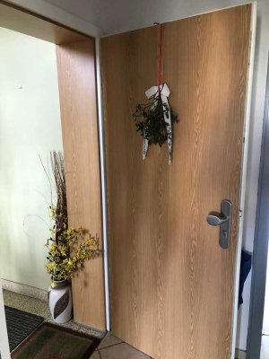 CHARMANTE  WOHNUNG  IN GUTER LAGE FREIWERDEND