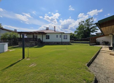 Familienidylle! Gepflegtes Wohnhaus mit Garten, Presshaus und Nebengebäude – 4 Zimmer &amp; top Küche