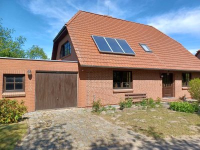 Geräumiges, günstiges und gepflegtes Einfamilienhaus mit Einliegerwohnung in Dahmen