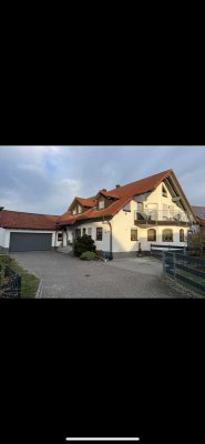 Einfamilienhaus / Mehrfamilienhaus mit gr. Garage in Nagold /Vollmaringen