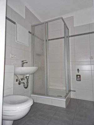 Frisch sanierte 3-Zimmerwohnung mit Blick auf den Bürgerpark zu vermieten.