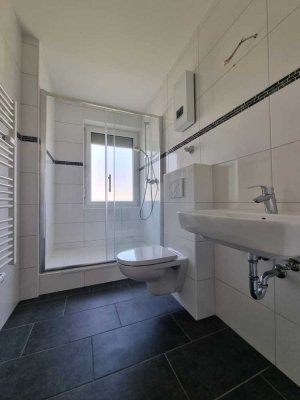 Verfügbar ab 11.2025! Familienfreundliche, ruhige Wohnlage! Moderne 4-Zi.-Wohnung mit Balkon