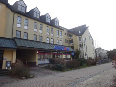 1 Zimmer Wohnung in unmittelbarer Uninähe mit neuer Küche, neuen Fenstern und TG-Stellplatz