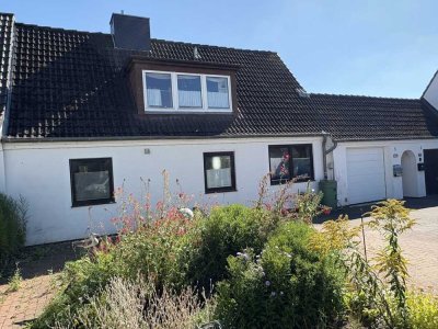 5 Minuten zu Fuß ans Meer... Haus in 24226 Heikendorf