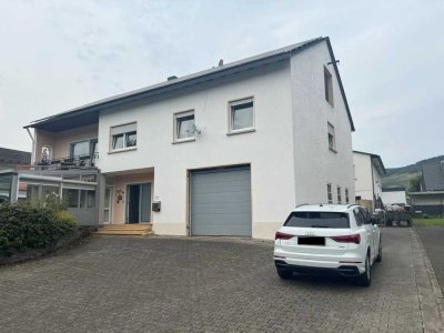 Wohn- und Geschäftshaus mit Garage in Kröv