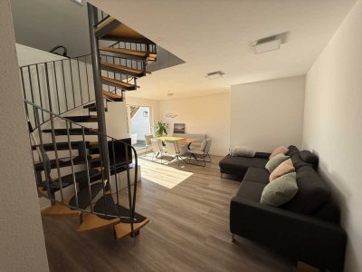 Modernisierte, lichtdurchflutete, vollmöblierte 2,5-Zimmer Maisonette