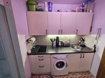 Möbliertes 1-Zimmer-Apartment mit Loggia – Perfekte Investition für Kapitalanleger!