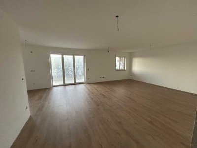 NEUBAU Erstbezug: Geschmackvolle 3 Zimmerwohnung mit Balkon in Wolfersdorf (Whg3)