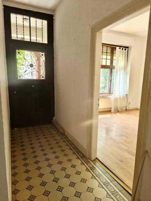 zentrales Wohnen im Erdgeschoss mit 117 qm Gartenidylle in Oestrich-Winkel