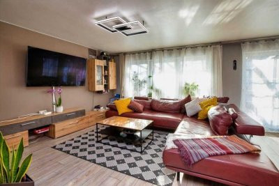 Stilvolles Reihenmittelhaus mit moderner Ausstattung und Garten