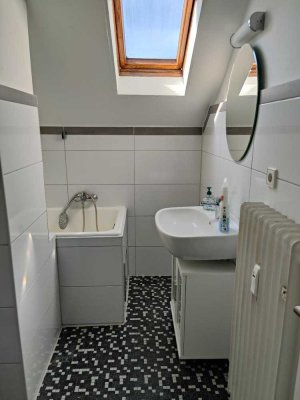 schöne 2Zimmer-Wohnung im Dachgeschoss