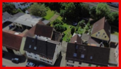 Doppelhaushälfte mit großzügigem Baufenster im Garten