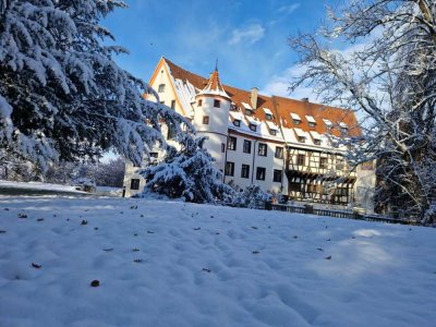 Wohnen im Schloss Neufra auf 95m² 2 Zimmer möbliert
