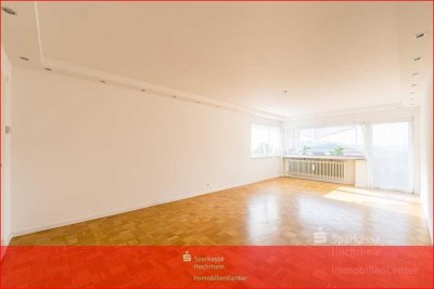 Modernisierte Eigentumswohnung mit Traum-Aussicht über die Dächer von Wehr, 3.OG ohne Lift
