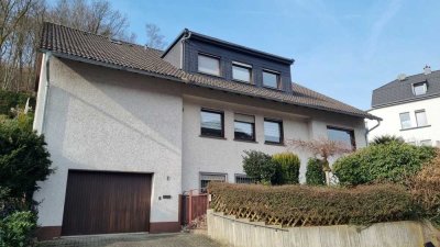 Großzügiges Einfamilienhaus mit Garage in ruhiger Wohnlage