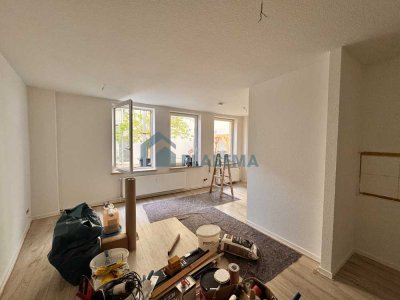 Kleine, ruhig gelegene 1 Zimmer Wohnung im Hinterhaus, wird frisch renoviert, neue Einbauküche