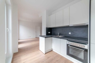 Bright 1-Bedroom Apartment with Large Courtyard Balcony and Flexible Extra Room Apt 142