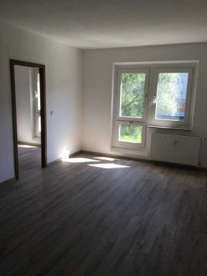 Renovierte & gut geschnittene 1,5-Zimmer-Wohnung mit EBK & Badewanne in Rostock Toitenwinkel