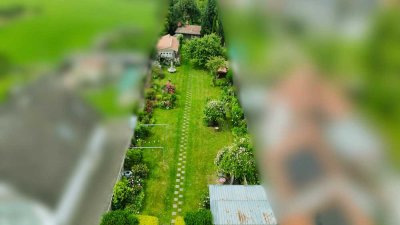 Gartenparadies für Liebhaber! Modernisierte Doppelhaushälften auf traumhaften Grundstück
