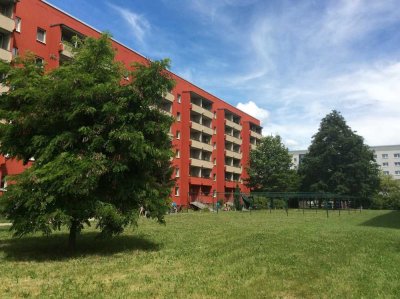 renovierte 2-Zimmer-Wohnung mit Balkon unweit vom Kulkwitzer See