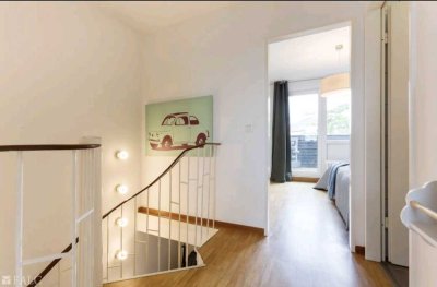 Erstbezug! Stilvolle Maisonette mit 3 Schlafzimmern, 2 Balkonen & Offene Einbauküche– in Krefeld