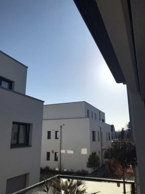 Moderne 3-Zi. Whg. in Bettrath - mit Balkon in ruhiger Lage