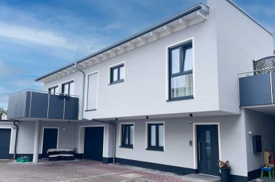 ***Einfamilienhaus in WEG mit Garage***