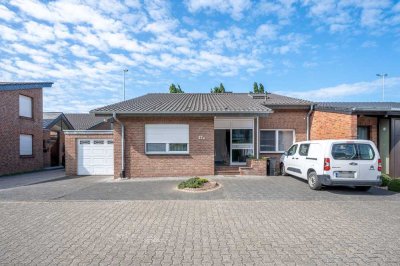 Helle 2-Zimmer-Wohnung mit Balkon in ruhigem Zweifamilienhaus – großzügig, charmant, bezugsfrei.