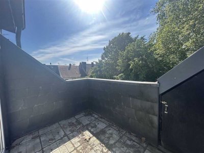 Mit Balkon! Gepflegte 3-Zi-Whg in ruhiger Lage in Altendorf