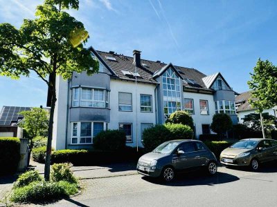 Kleines Reich mit großem Balkon in Stürzelberg