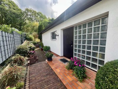 Oberreifenberg: Großzügiges Einfamilienhaus mit traumhaften Garten