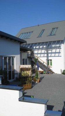 Schöne 3-Zimmer-Erdgeschosswohnung mit geh. Innenausstattung mit Balkon und EBK