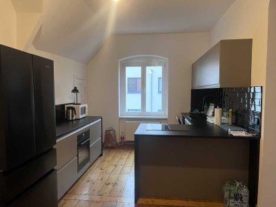 Geräumige Maisonette-Wohnung mit Dachgeschoss in Grünheide - Perfekt für  Familien und Paare!