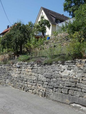 +++ Einfamilienhaus mit Ausbaupotenzial in sonniger, ruhiger Lage +++