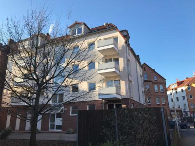TOP! Kleefeld nähe der Eilenriede - 2 Zi.-Whg, Parkett, EBK, Wannenbad mit Fenster