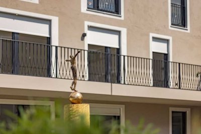 Sonne pur:  Stilvolle 2-Zimmer-Wohnung mit Balkon und großem Bad