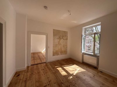 Geschmackvolle 3-Zimmer-Altbau-Wohnung mit Balkon und EBK im Martinsviertel