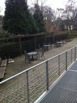 Schöne und gepflegte 2-Zimmer-EG-Wohnung mit gehobener Innenausstattung in Köln Höhenberg