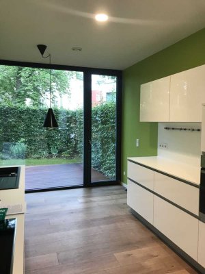 Exklusive 4-Raum-Wohnung mit Loggia, Garten und Terrasse in Weimar
