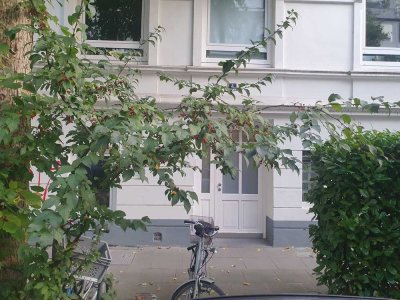 -Von privat- Helle 3-Zimmer Altbauwohnung mit Balkon im 4. OG in Eimsbüttel