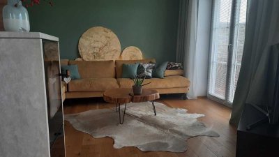 Moderne, helle und ruhige DHH mit Weitblick