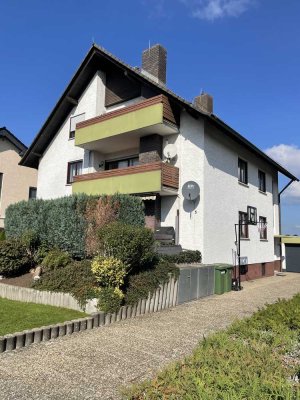 Geräumiges, preiswertes Dreifamilienhaus