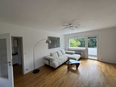 Wohnen auf Zeit bis max.8/2026 - neu möblierte 3-Raum-Wohnung mit gehobener Ausstattung in Oberursel