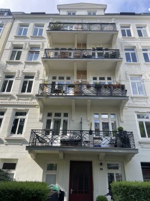 3-Zimmer-EG-Wohnung mit großem Garten und luxeriöser Innenausstattung in Hamburg Hoheluft-West
