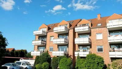 Seltene 2-Raum-Maisonette-Wohnung mit Balkon, Carport & EBK in Tostedt, solide vermietet, von privat